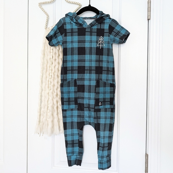 Rags to Raches Other - Rags to Raches Short Sleeve Plaid Romper, 2T